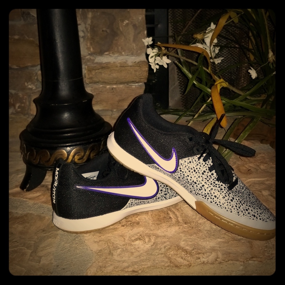 Nike Macistax sneakers size 8